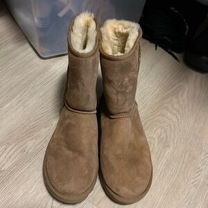 Ugg classic short boots